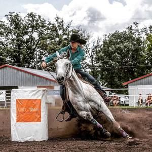 Meet your Posher, Tori-ann